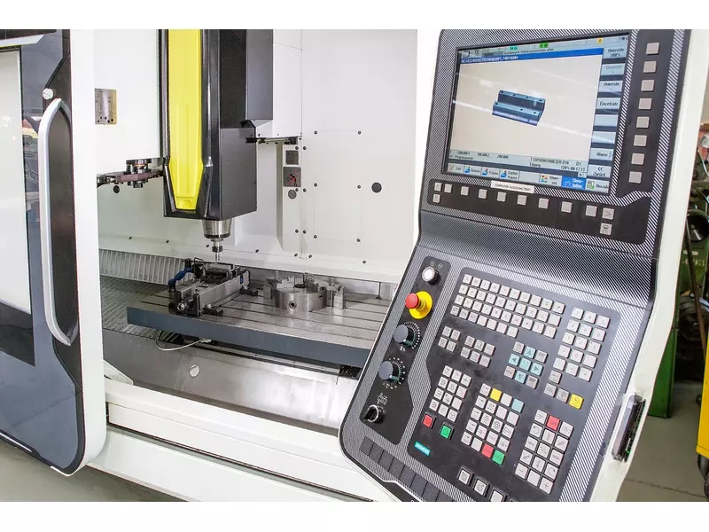 CNC-Fräsen 3 Achsen DMC 1035.webp